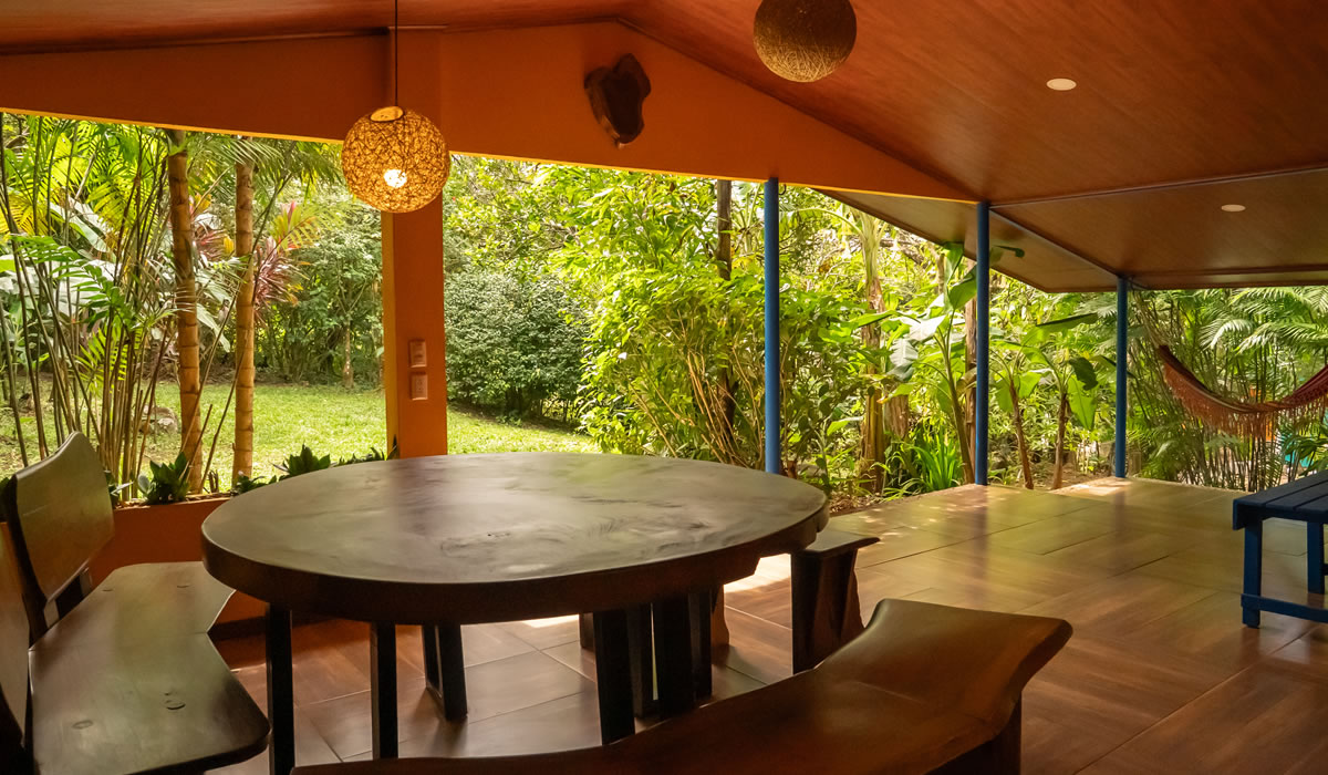 Sunny Villa